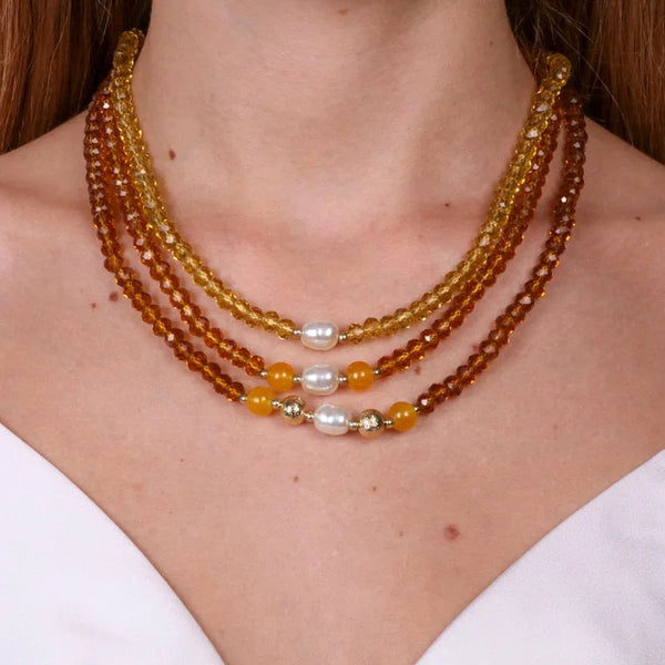 Collana in Metallo multifilo di perline  e perle gialle — collezione doge