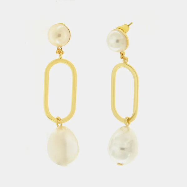 Orecchini in Metallo con catena e perla bianca — collezione doge