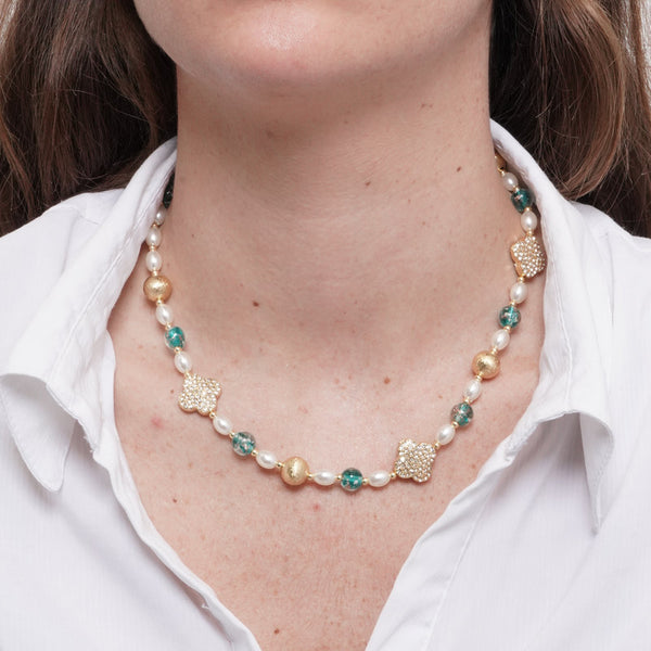 Collana in Metallo pietre azzurri di Murano con fiori e perle — collezione gondola