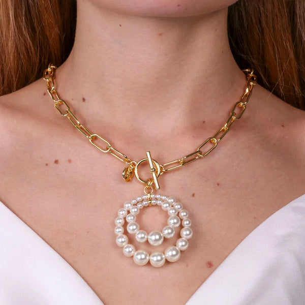 Collana in Metallo con chiusura t-bar con doppio cercio di perle prendente — collezione serenissima