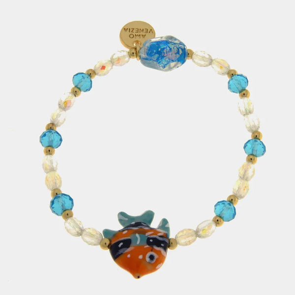 Bracciale in Metallo elastico con Murano Stone pietre azzurre e pesce tropicale — collezione soffi di laguna