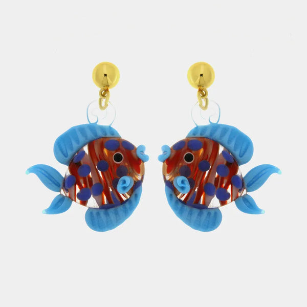 Orecchini in Metallo con Murano Stone pesce azzurro pendente multicolor veneziano — collezione soffi di laguna