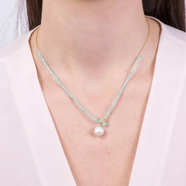 Collana in Metallo con pietre verde acqua e perla centrale — collezione Sospiri